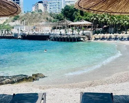 Beachfront Luxe Appartement Sarandë