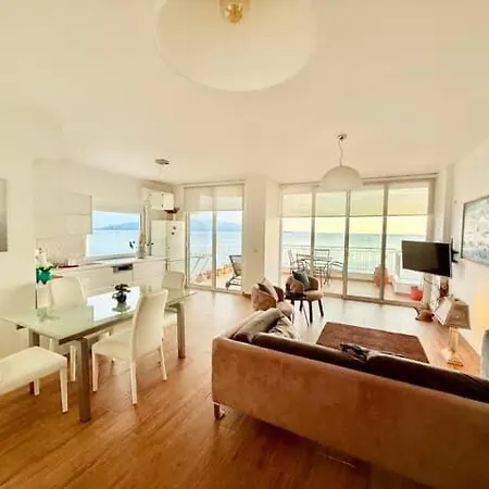 Appartamento Beachfront Luxe