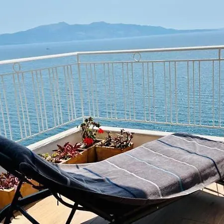 Beachfront Luxe Sarandë