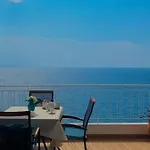 아파트 Beachfront Luxe *