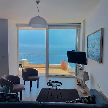 Apartment Beachfront Luxe