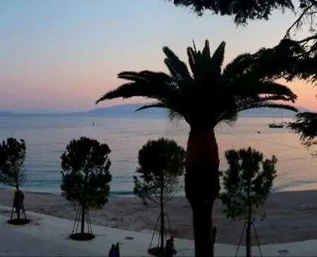 Beachfront Luxe Lägenhet Sarandë