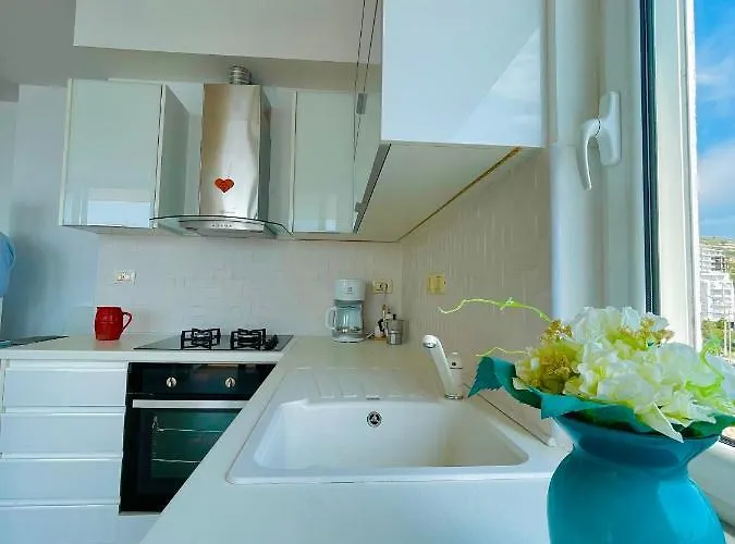 Beachfront Luxe Lägenhet *