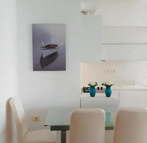 Beachfront Luxe Lägenhet *