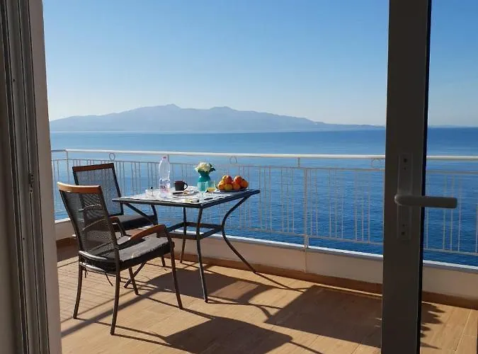 Beachfront Luxe Διαμέρισμα *