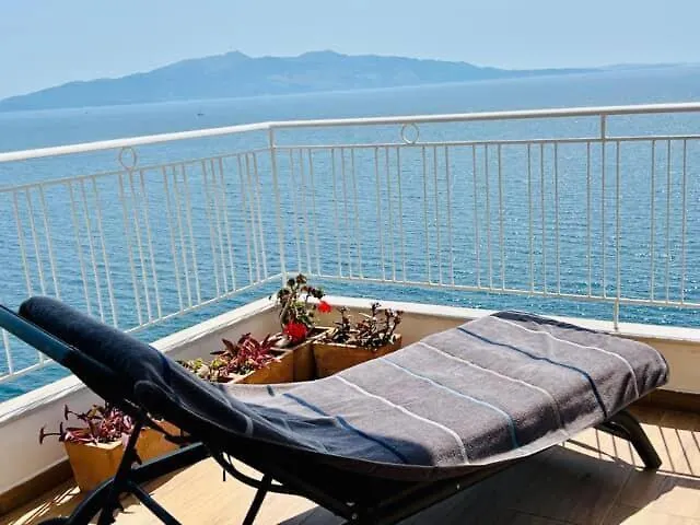 Beachfront Luxe Sarandë