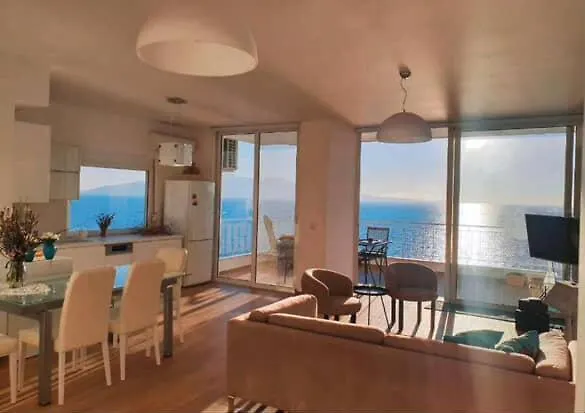 Lägenhet Beachfront Luxe